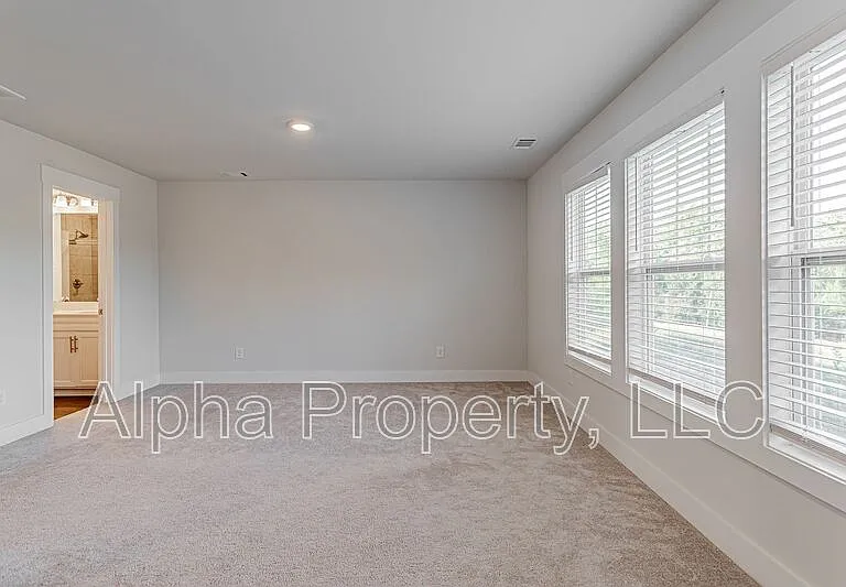 32 Mardale Ln — Photo 17