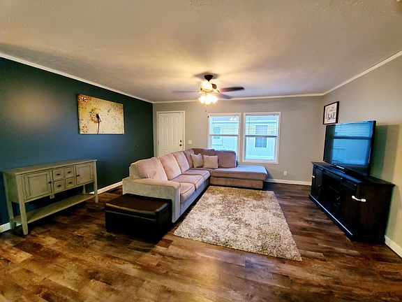 3rd image of 33 Saint Pauls Dr