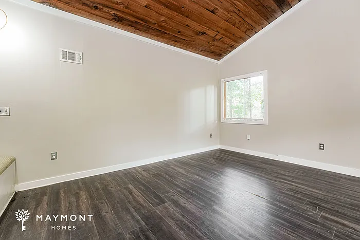 863 Sage Ln NW — Photo 4