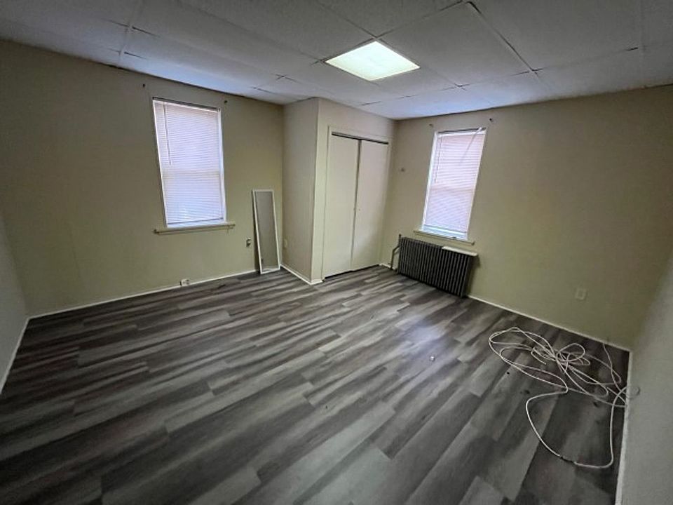 1st image of 36 E Paul Ave APT 2