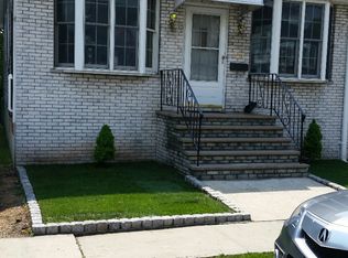 810 1st St, Secaucus, NJ 07094
