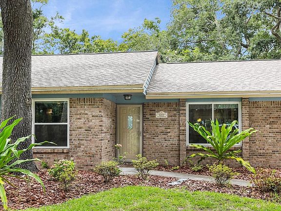 3rd image of 522 Goldenrod Ln N