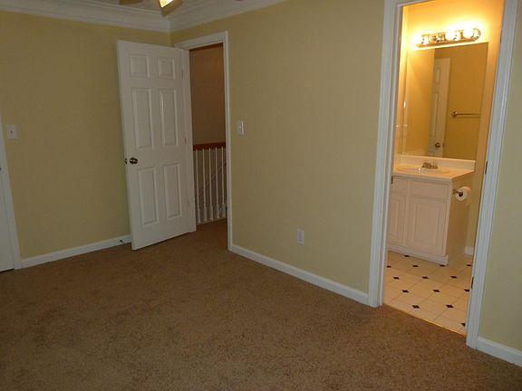 3rd Bedroom with Thru Bathroom