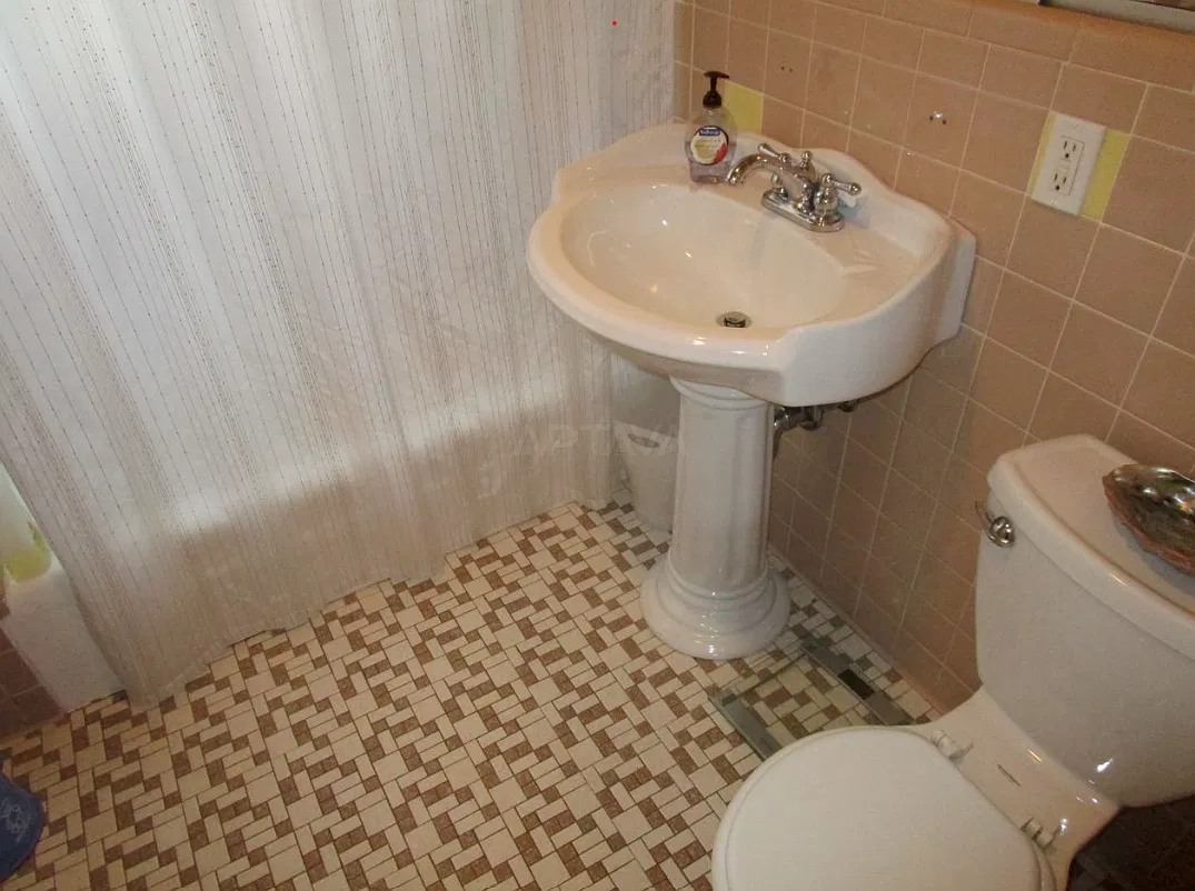 2 bed, $3,100 — Photo 2