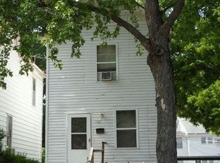 1121 SW Taylor St, Topeka, KS 66612