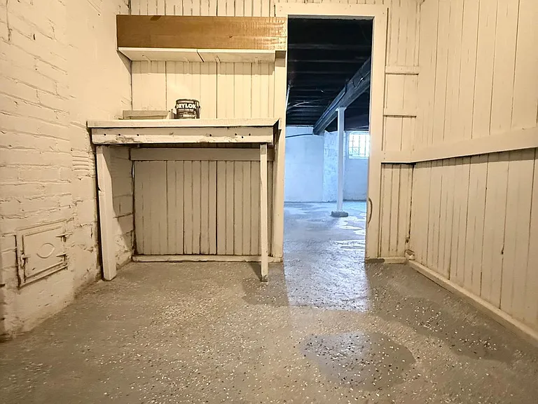 1320 W 80th St #A — Photo 11
