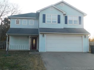 601 Meadowlark Ln, Warner, OK 74469