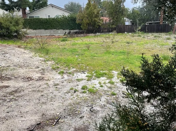 2440 Cross St #16, La Crescenta, CA 91214