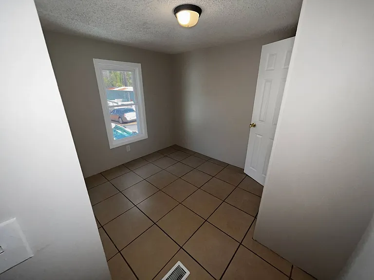 3118 Dudley Rd #16 — Photo 9