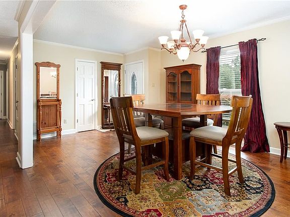 3rd image of 9350 Scenic Hills Dr