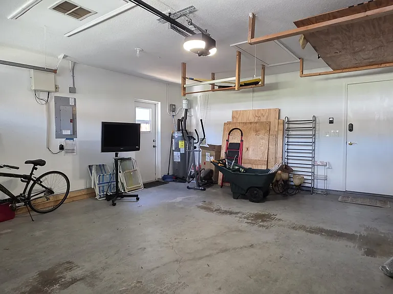 2474 Islander Ct — Photo 33