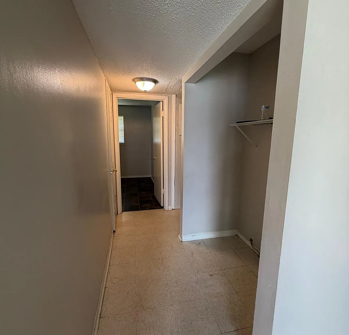 2218 Jonathan Drive Northwest - A — Photo 4