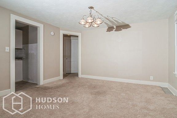5th image of 59 Knox Ave #2