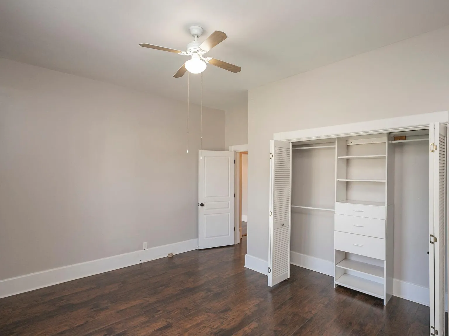 2 bed, 1091 sqft, $2,350 — Photo 3