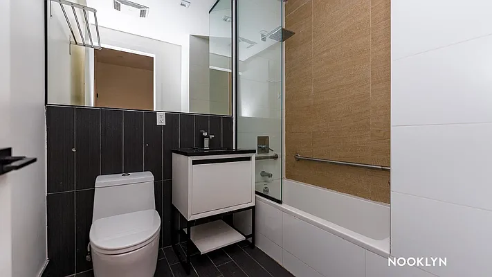 Rented by Nooklyn NYC LLC | media 19