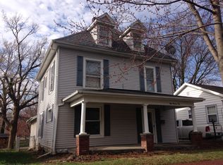 802 E College Ave, Greenville, IL
