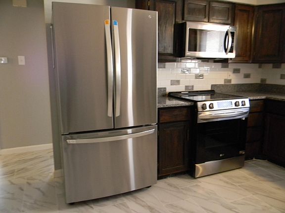 3rd image of 10238 Buffton Dr #10238