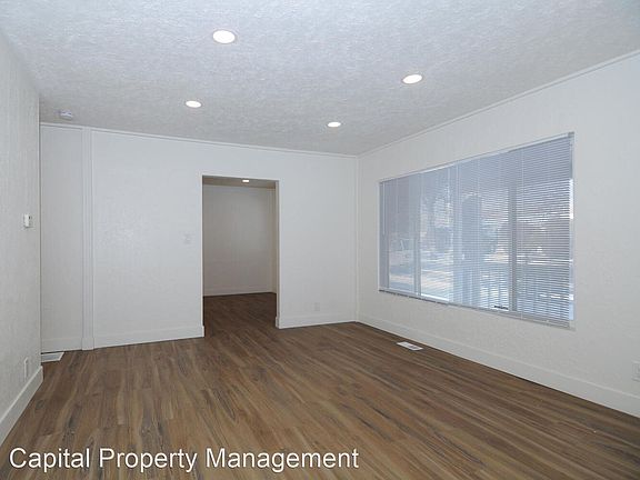 4th image of 1303 W Illinois Ave
