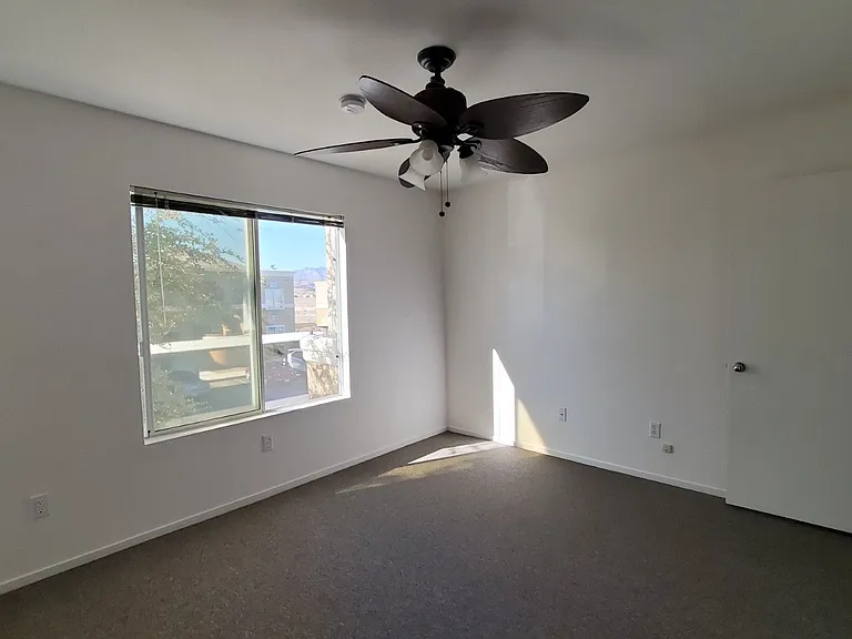 8070 W Russell Rd #2105 — Photo 10