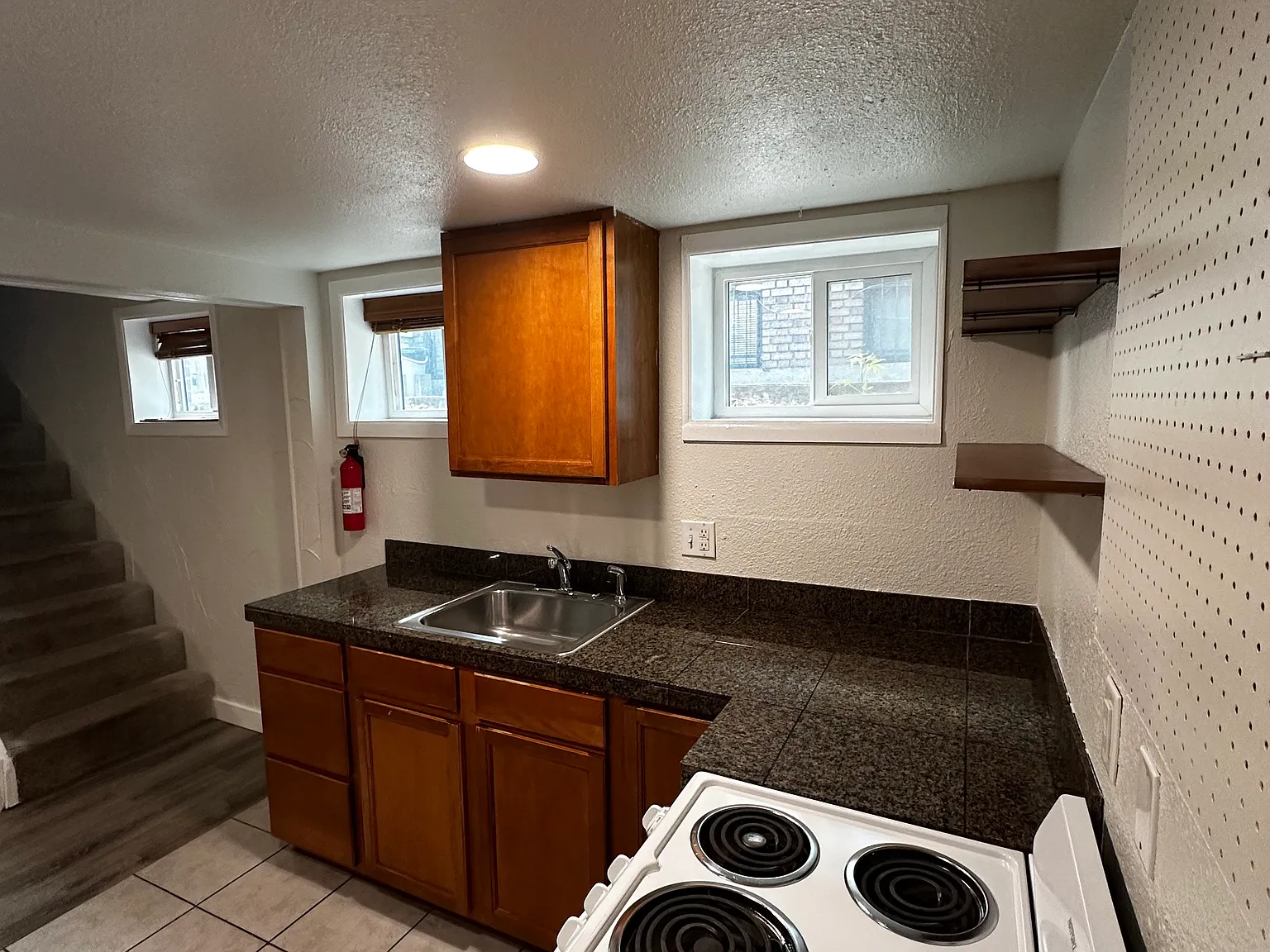 1 bed, 600 sqft, $1,050 — Photo 4