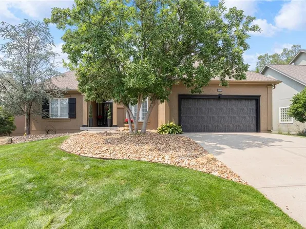 10010 Vista Dr, Lenexa, KS 66220