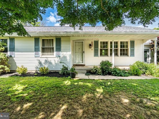 118 Valley View Rd, Phoenixville, PA 19460