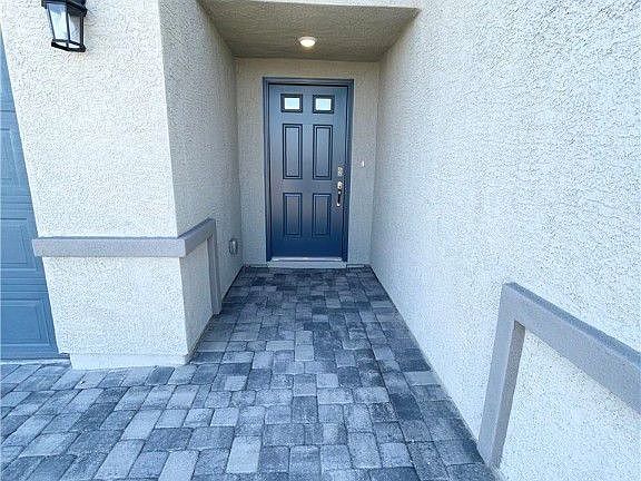 2nd image of 10293 Sequoia Falls Pl