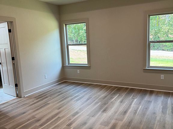 5th image of 119 Red Wing Way