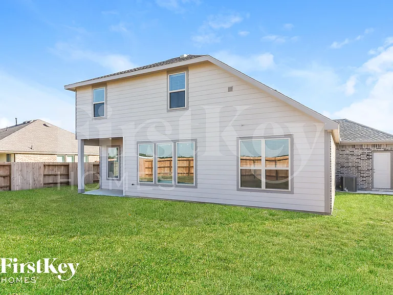 7307 Hillside Ave — Photo 15