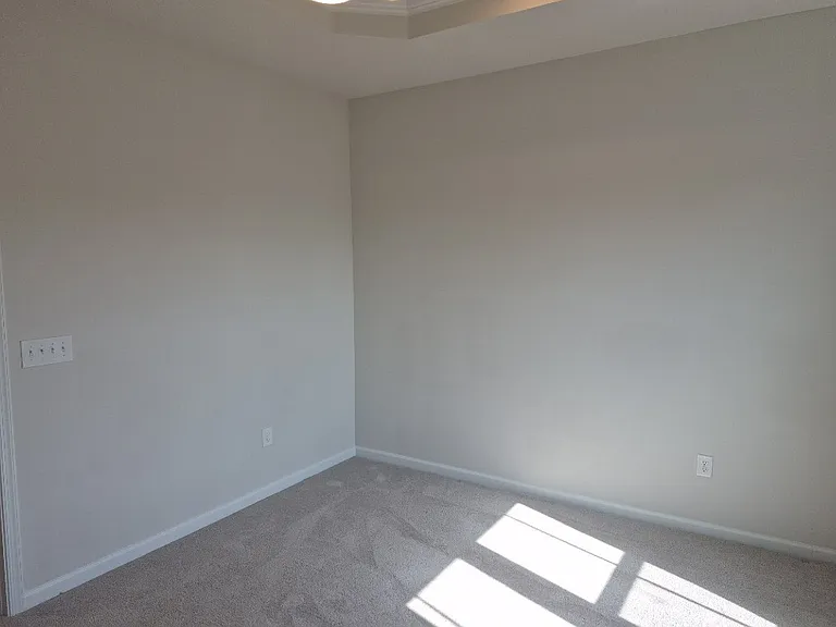 18 Wentworth Ln — Photo 13