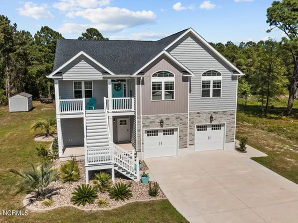 210 Quailwood Court, Cape Carteret, NC 28584