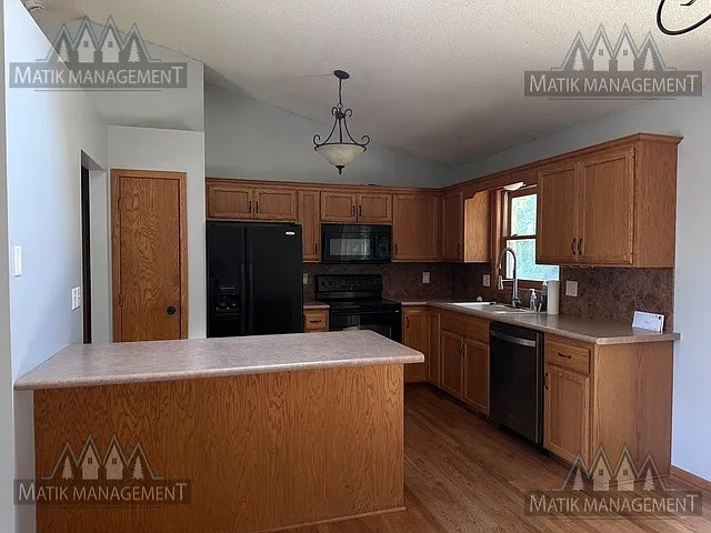 5570 22nd Ave NW — Photo 9