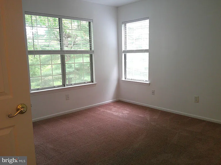 308 Diamond Dr — Photo 16