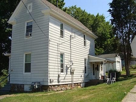 1st image of 283 Wood St