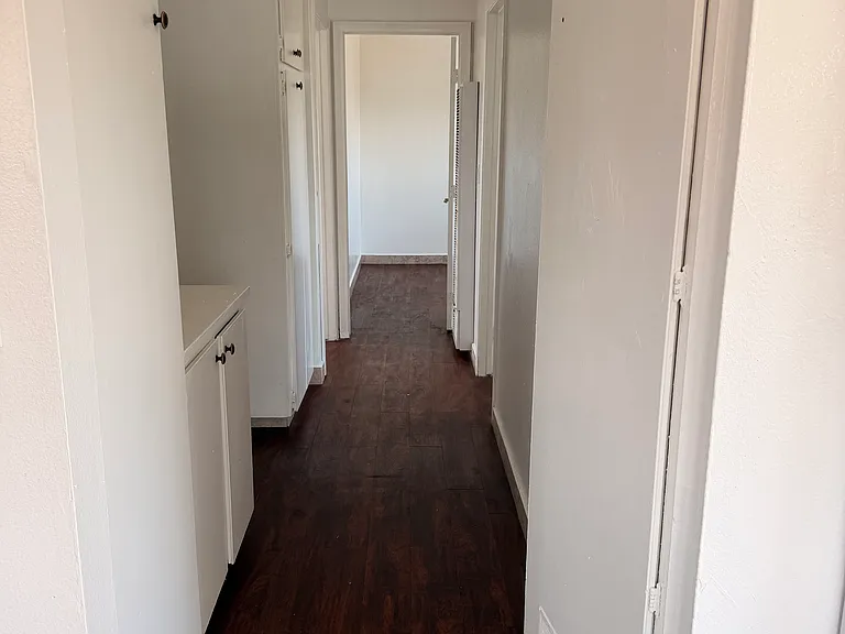 1031 Leslie Rd #4 — Photo 7