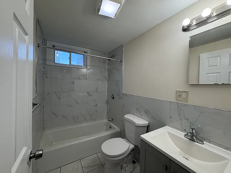 12 Boyd St #1 — Photo 5