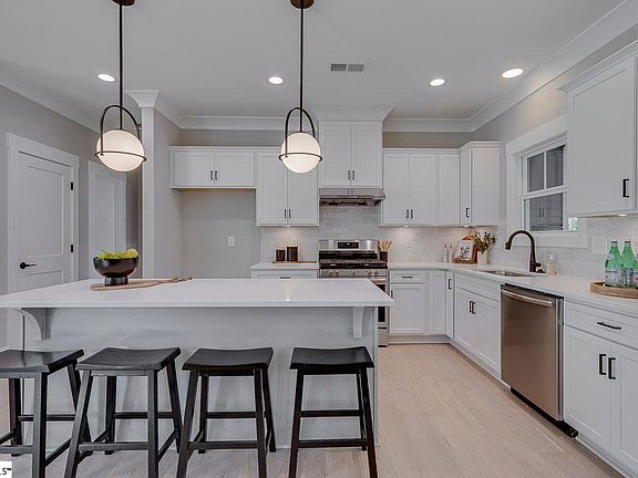 5th image of 5 Mizzenmast Ct