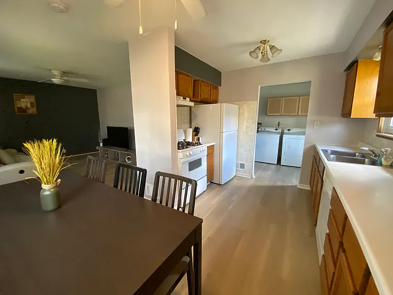 33551 Beechnut St — Photo 4