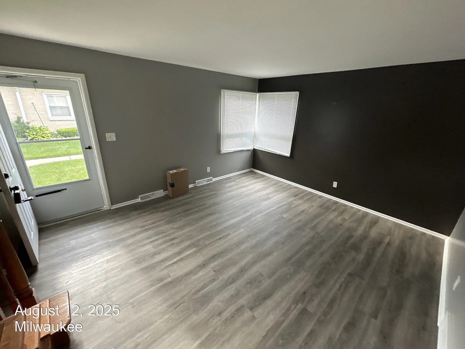 3 bed, 1.5 bath, 1098 sqft, $1,600 — Photo 3