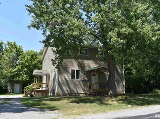 10551 Pasadena Rd, Carbondale, IL 62901