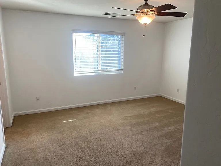 4335 E Murray Ave — Photo 12