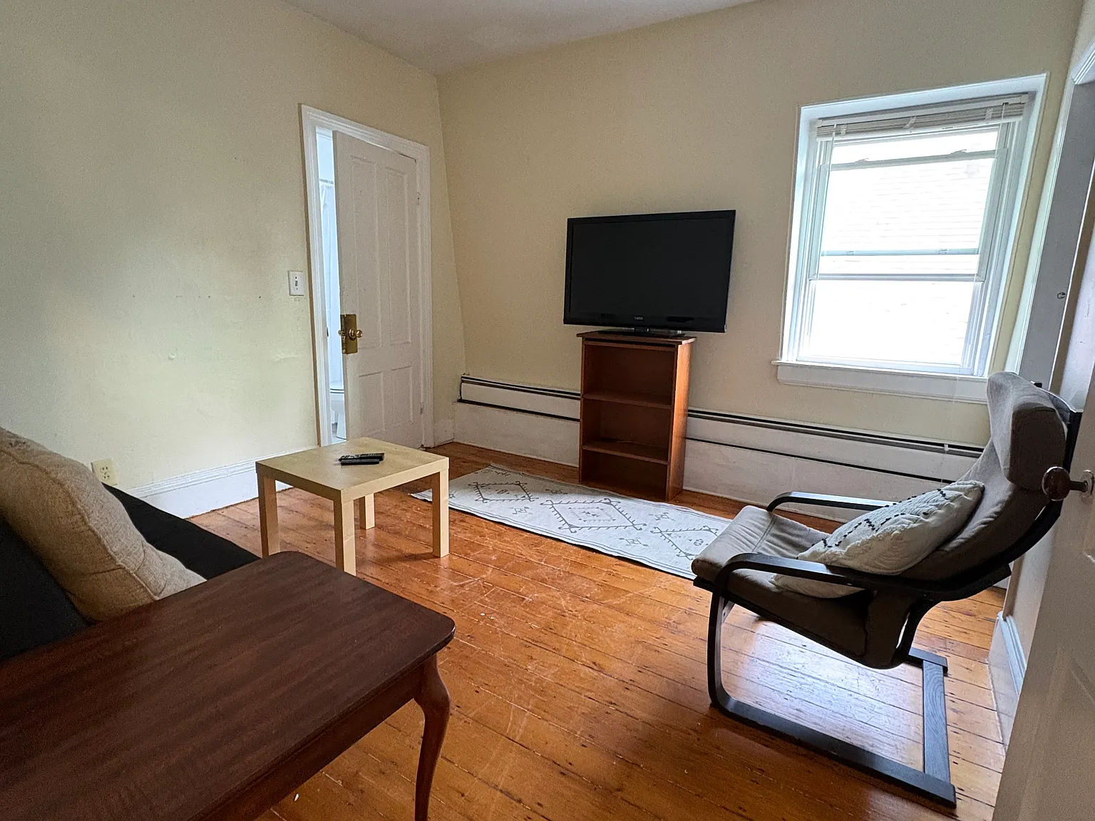 211 Williams St — Photo 4