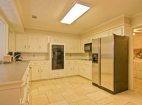 3rd image of 305 Point Royal Dr