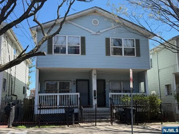290 Bergen St, Newark, NJ 07103
