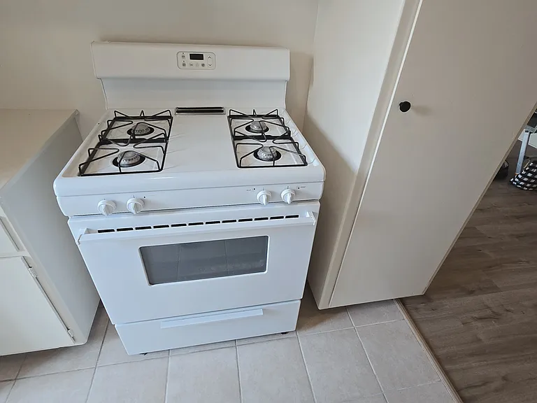 526 S Saint Andrews Pl #28 — Photo 29
