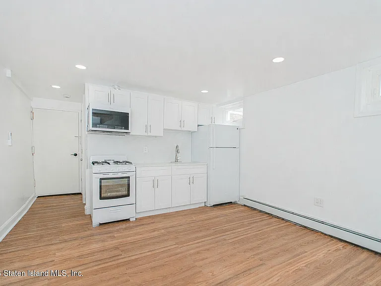 280 Targee St #1 — Photo 5