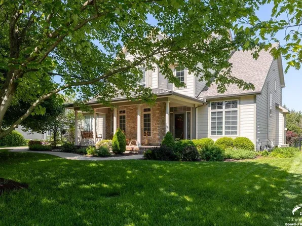 215 Earhart Cir, Lawrence, KS 66049