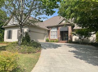 3220 Paige Ln, Vestavia, AL 35243