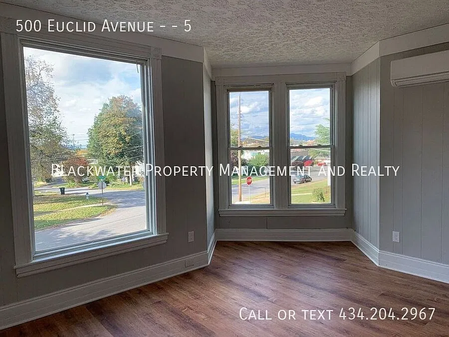 1 Bedroom Apartment off Memorial Avenue! — Photo 4