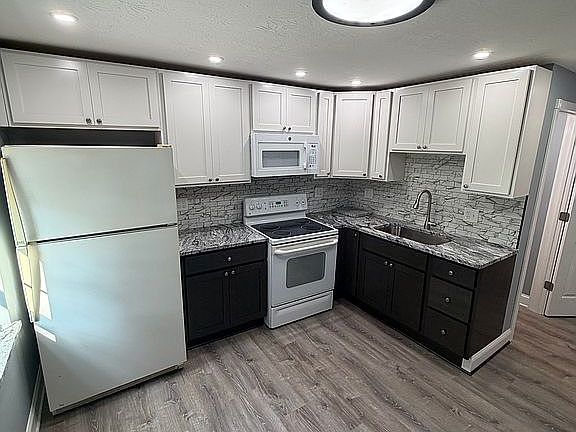 5th image of 623 Highland Ave